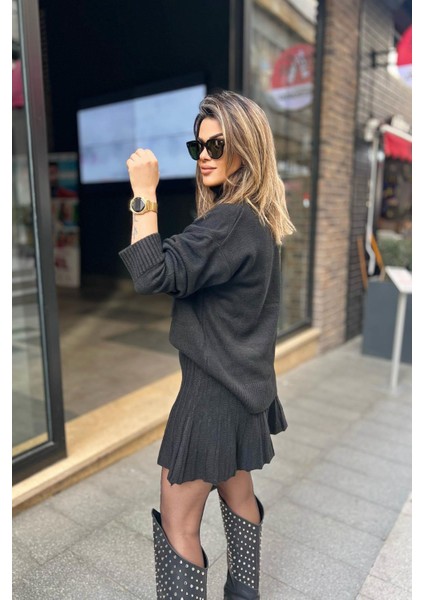 Mini Etek & Oversize Balıkçı Triko Takım Siyah