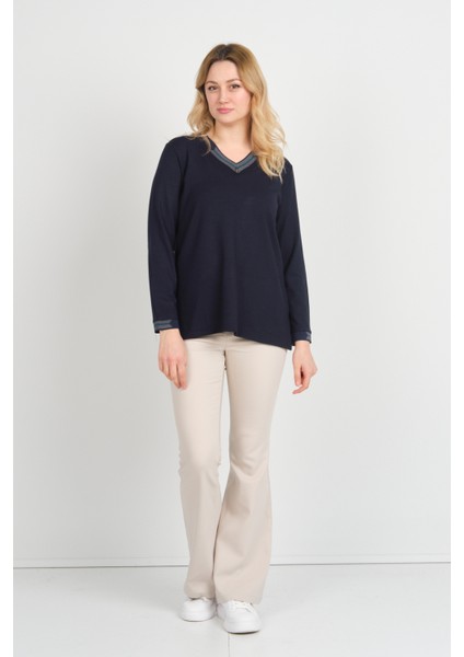Kadın V Yaka ve Yakası Metal Aksesuarlı Uzun Kol Anne Bluz 5713 Lacivert fiyatları