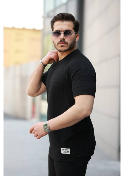 Pamuklu Desenli Bisiklet Yaka Tshirt