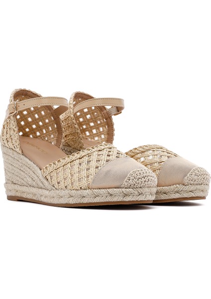 Kadın Krem Bilekten Tokalı Örgülü Dolgu Topuklu Espadril Sandalet 25sfe401929 modelleri