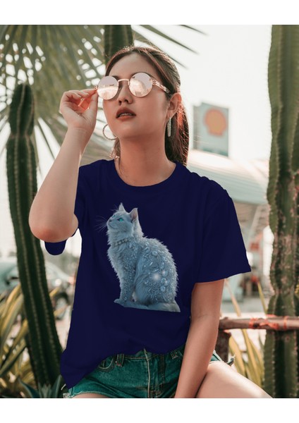 Kadın Tişört – Mavi Kristal Kedi Baskılı, Pamuk Kumaş, Gri / Beyaz Renk Seçenekli