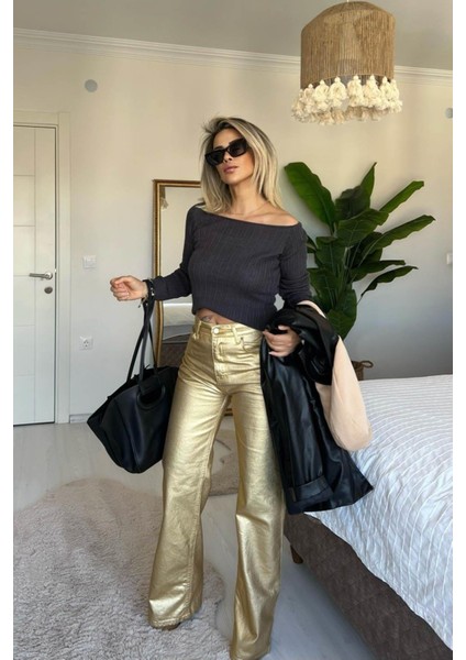 Varaklı Straight Pantolon Gold modelleri