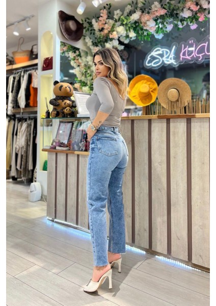 Kesik Paça Yüksek Bel Mom Jean Mavi