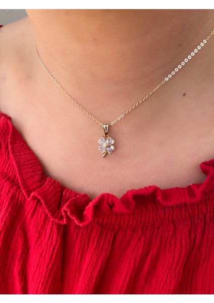 DÖRT YAPRAKLI YONCA BEYAZ TAŞLI KOLYE
