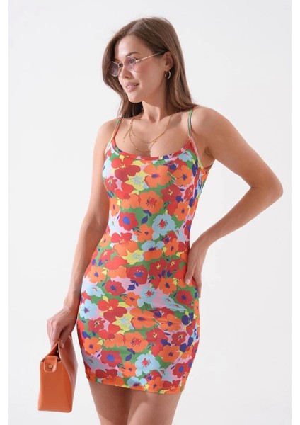 Kadın Ince Askılı Canlı Çiçek Desenli Slim Fit Mini Yazlık Elbise indirimleri