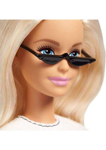 Mor Barbie Fashionistas Büyüleyici Parti Bebekleri GHW62 1 Adet modelleri