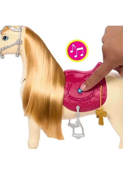 Great Horse Chase Barbie ve Dansçı Atı | HXJ42 1 Adet