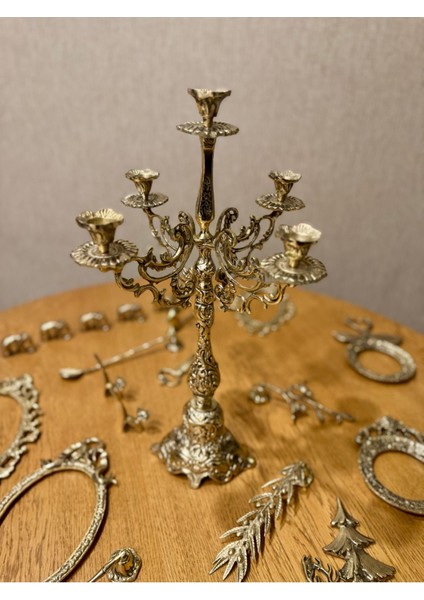 Luxury Esterhomedecor 5 Kollu Pirinç Döküm Şamdan 1 Adet