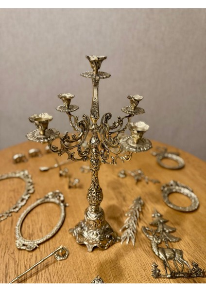Luxury Esterhomedecor 5 Kollu Pirinç Döküm Şamdan 1 Adet