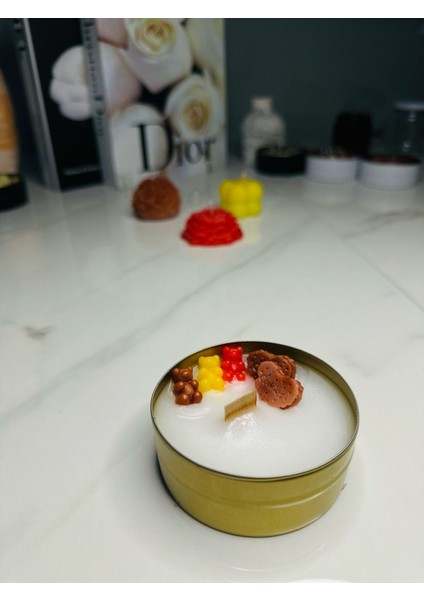 Luxury Jelibon Ayıcık ve Cookie Detaylı Kokulu Mum 1 Adet