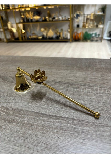 Luxury Nilüfer Çiçekli Mum Söndürücü-Gold 1 Adet