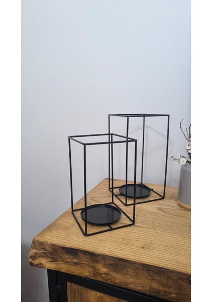 Luxury Siyah Masaüstü Dekoratif 2'li Set Ferforje Kafes Fener Mumluk ( 26 ve 21 cm ) 1 Adet