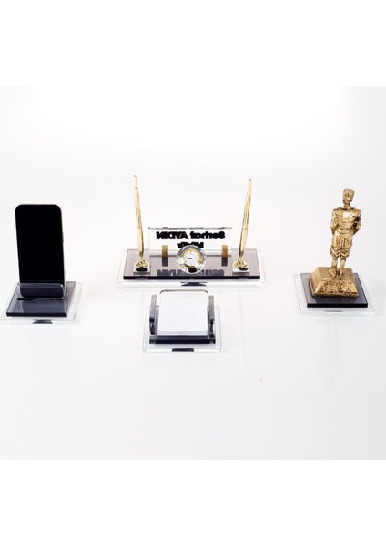 Luxury Prime Atatürk Biblolu Kristal Masaüstü Isimlik Seti Ofis Hediyesi Masa Isimliği Gold Kalemlik Takımı 1 Adet
