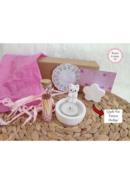 Luxury Özel Süslü Kutuda Üşüyen Kedi Mumluk & Kibrit & Çiçek Not Tutucu Hediyeli - Mum Fiyata Dahildir 1 Adet