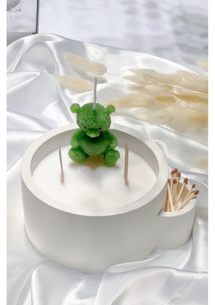 Luxury Royal Elegance - Kibritli - Ayıcığın Rüyası - Kokulu - Dekoratif Soya Mum 1 Adet