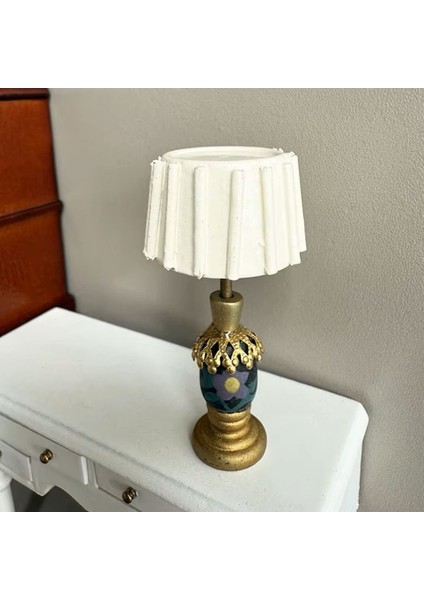 Luxury Minyatür Masaüstü Lambası Bebek Evi Çocuk Oyuncakları Için 1 Adet modelleri