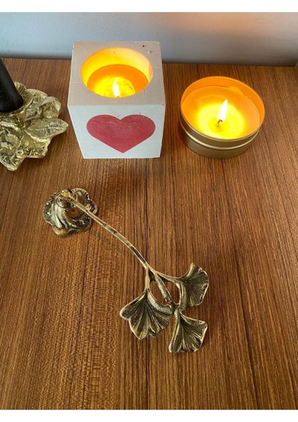 Luxury Pirinç Döküm Mum Söndürücü Oynar Başlı Hediyelik Eşya Mumluk Şamdan Söndürücü Ev Sunumu 1 Adet