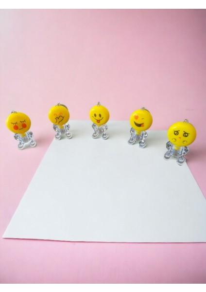 Luxury LED Işıklı Oyuncak Emoji Gülen Surat Anahtarlık 6 Adet 1 Adet fırsatları