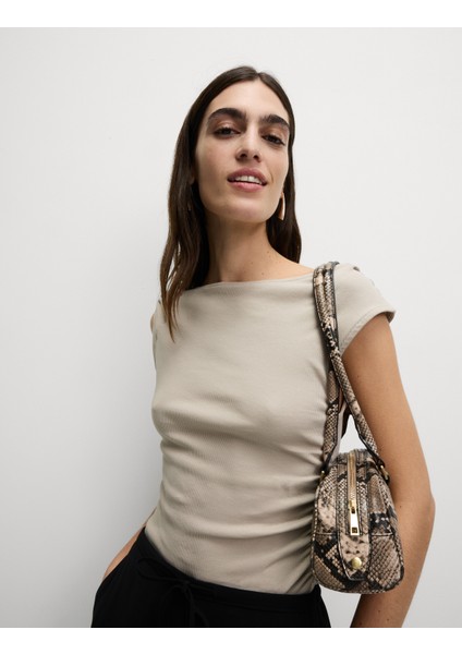 Pamuk Karışımlı Asimetrik Yaka Atlet fiyatları