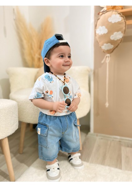 Gözlük Hediyeli Erkek Bebek 3'lü Yazlık Takım Tişört + Cepli Kot Şort + Şapka