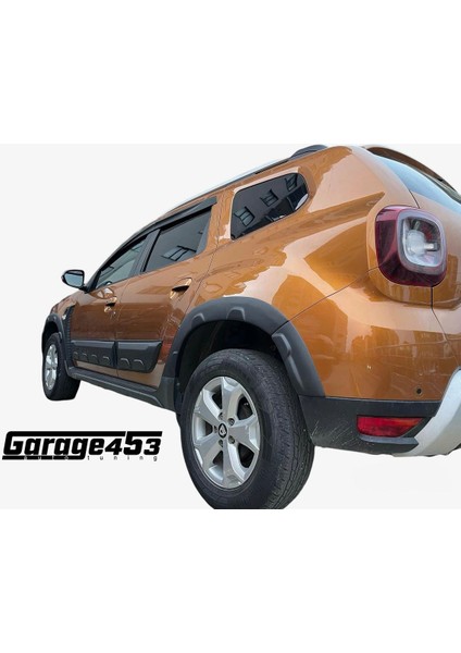 GARAGE453 Dacia Duster Makyajlı Kasa Dodik Seti Damalı
