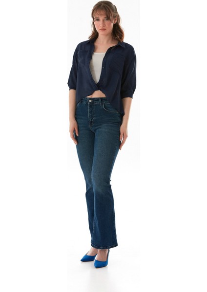 Basic Body Detaylı Çift Cepli Crop Gömlek