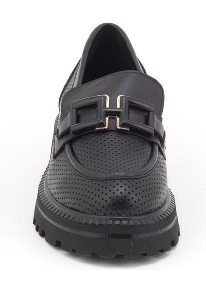 2411530Y Kadın Deri Günlük Ayakkabı modelleri