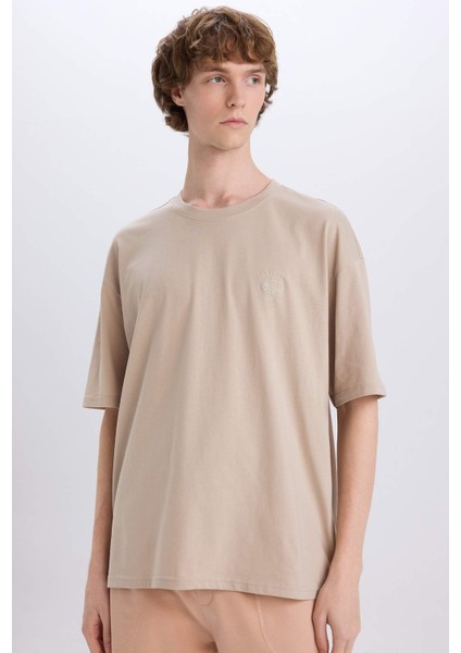 %100 Pamuk Oversize Geniş Kalıp Bisiklet Yaka Sırt Baskılı Kısa Kollu Tişört E3798AX25SM indirimleri