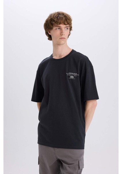 %100 Pamuk Boxy Fit Bisiklet Yaka Sırt Baskılı Kısa Kollu Tişört E4544AX25SM fırsatları