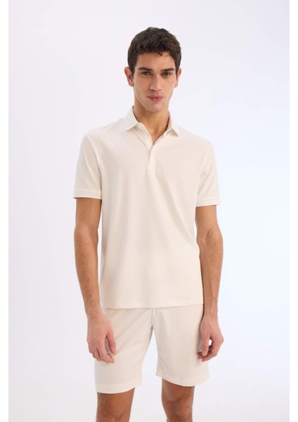 Slim Fit Dar Kesim Polo Yaka Dokulu Kısa Kollu Krinkıl Beyaz Tişört E1222AX25SM modelleri