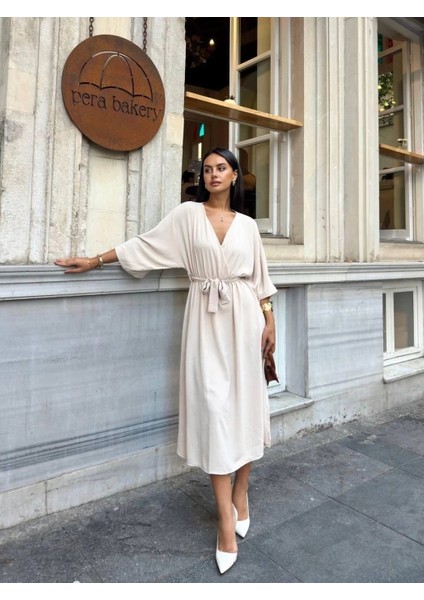 Ayrobin Şık Tasarım Beyaz Midi Elbise