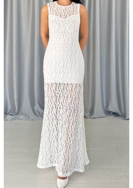 Beyaz Dantelli Kolsuz Elbise fırsatları