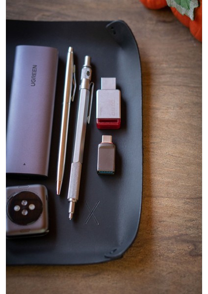Luxury Deri Tepsi (Büyük) Masaüstü Organizer Siyah Crazy - Gerçek Deri & El Yapımı - Minimalist Tasarım 1 Adet