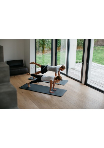 Domyos Konforlu Pilates Matı - L Boy - 190CM x 70CM x 20MM - Siyah