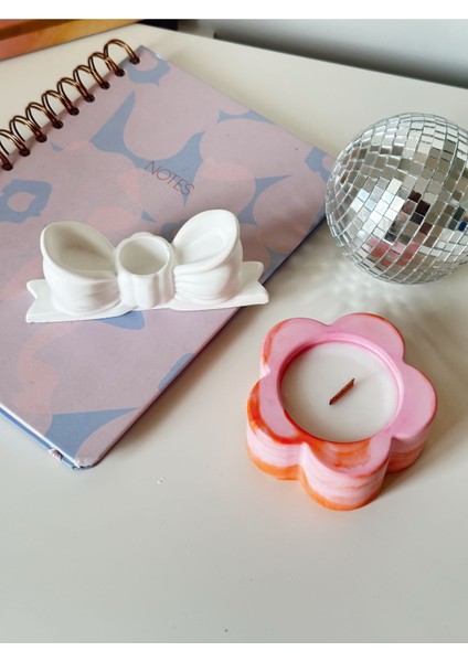 Luxury Fiyonk Şamdan Mumluk ve Çiçekli Pembe Soya Wax Mum Seti , Pinterest Model Set 1 Adet