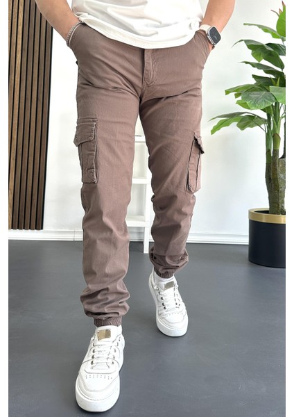 Erkek Paçası Lastikli Kargo Cepli Pantolon Koyu Kahverengi EDW353