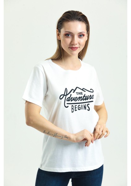 Yazı Baskılı Beyaz T-Shirt