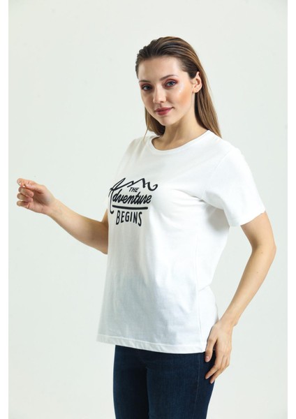 Yazı Baskılı Beyaz T-Shirt fiyatları