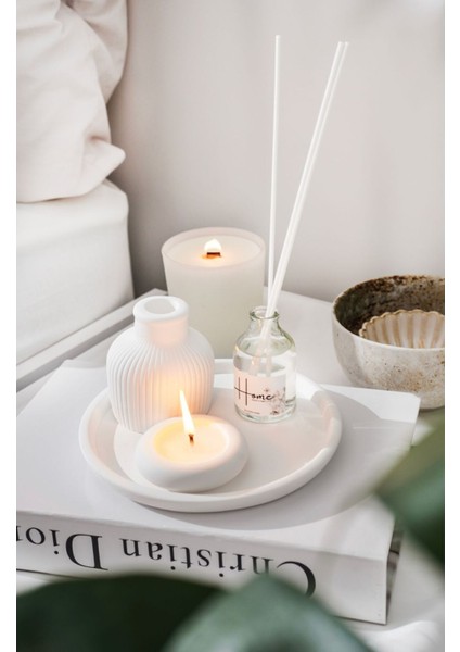 Luxury 4lü Set Cizgili Beyaz Vazo + Yuvarlak Mumluk + 50ML Japon Kirazı Koku + Yuvarlak Tepsi 1 Adet