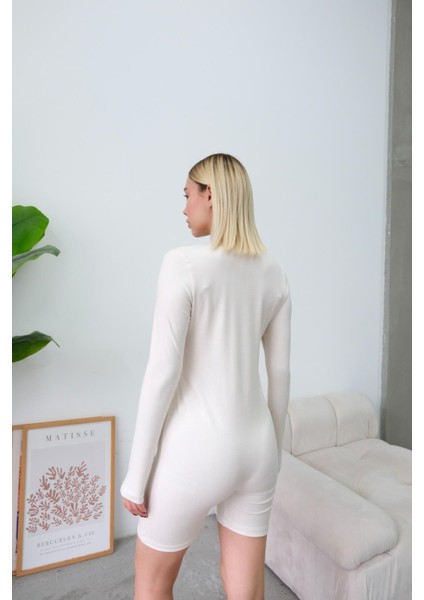 Uzun Kollu Soft Düğmeli Kısa Tulum Romper Bej
