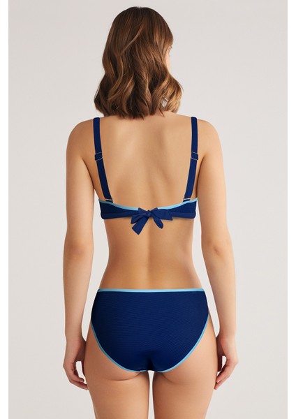 Sandy Bikini