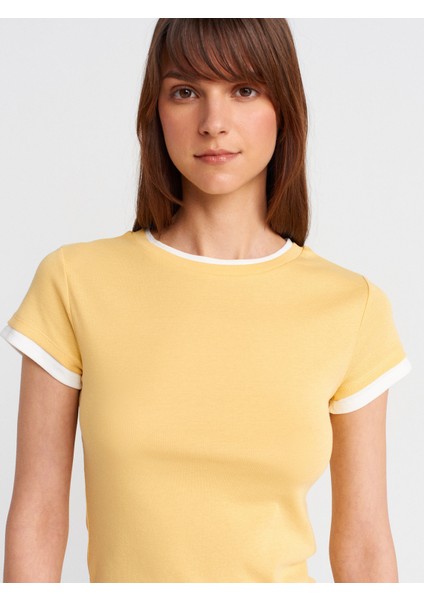 31859 Çift Görünümlü T-Shirt-Sarı modelleri
