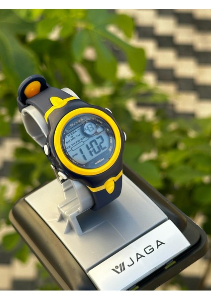 Dijital Alarm+Kronometre+Işık ve Takvimli 5 Atm Genç Spor Çocuk Kol Saati JG004 modelleri