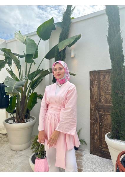 Kuşak Detaylı Kimono