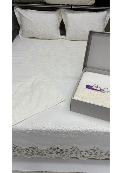 Ince Dantelli Pike Takımı Kutulu | Pinterest Krem | 2'li Yastık & Kırlent Kılıfı | 4 Parça fırsatları
