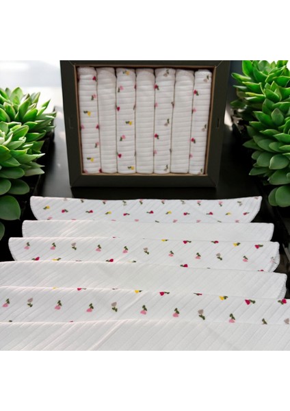 %100 Organik Pamuklu Kız Bebek Ağız Mendili Kutulu 7'li Set