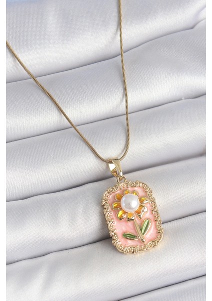 316L Çelik Gold Renk Zincir Pembe Mineli Incli Papatya Model Portre Model Kadın Kolye
