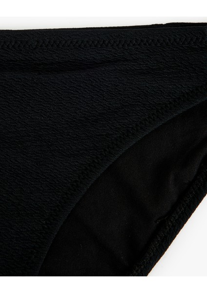 Dokulu Astarlı Klasik Bikini Altı modelleri