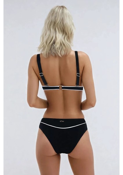 Nigru Bikini