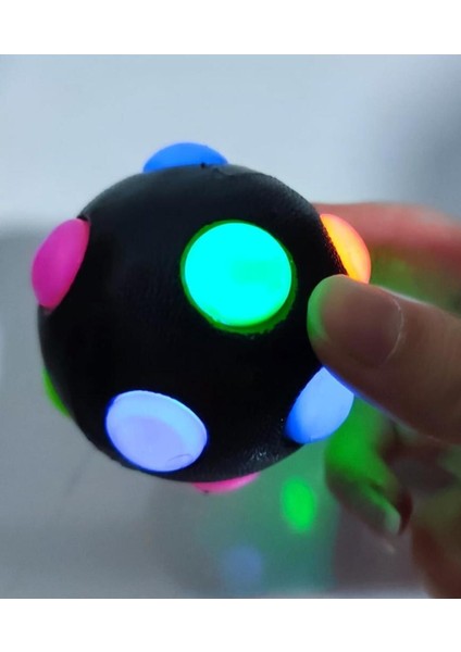 Luxury Disko Işıklı Kedi Oyun Topu Büyükler+Küçüklere Zıpzıp Disco Işık Show 15 LED 6cm Kaucuk Eğlence Topu 1 Adet